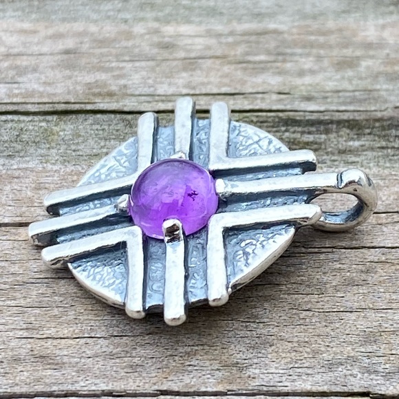Medicine Wheel Pendant .925 Sterling Silver w/ genuine Amethyst made in USA - Picture 3 of 8